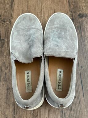 Steve Madden Gray Suede Slip-On Loafers